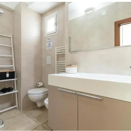 La In Centro Con Vasca Idromassaggio - Relax & アパート バーリ